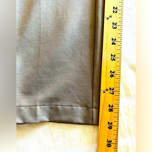 Greg Norman Men's Play Dry 4-Way StretchTech Golf Pants Size 40X30 - Picture 4 of 10